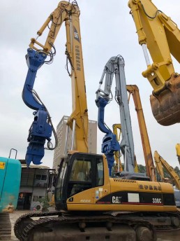 卡特CAT330C打桩机