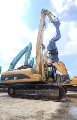 卡特CAT330C打桩机